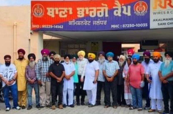 ਸਿੱਖ ਪਰਿਵਾਰ ਨਾਲ ਹੋਏ ਧੱਕੇ ਖਿਲਾਫ ਸਿੱਖ ਜਥੇਬੰਦੀਆਂ ਨੇ ਐਫ ਆਈ ਆਰ ਦਰਜ ਕਰਵਾਈ