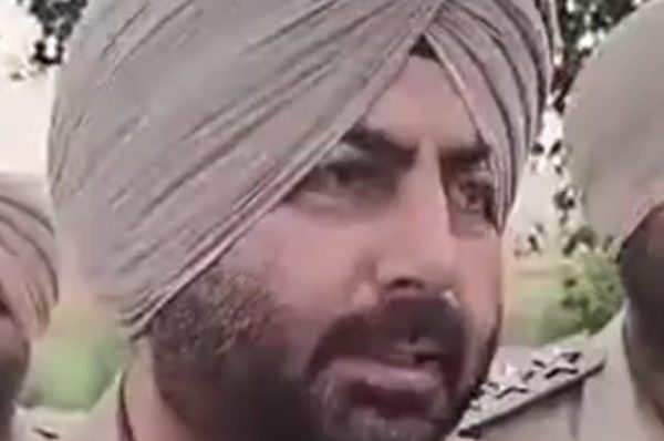 ਜਲੰਧਰ ‘ਚ ਪੁਲਿਸ ਤੇ ਬਦਮਾਸ਼ਾਂ ਵਿਚਾਲੇ ਏਨਕਾਊਂਟਰ: ਗੈਂਗਸਟਰ ਦਿਲਪ੍ਰੀਤ ਬਾਬਾ ਦਾ ਸਾਥੀ ਗੋਲੀ ਲੱਗਣ ਕਾਰਨ ਜ਼ਖਮੀ, 19 ਮਾਮਲਿਆਂ ‘ਚ ਵਾਂਛਿਤ ਸੀ; ਚੋਰੀ ਦੀ ਕਾਰ ‘ਚ ਸੀ ਸਵਾਰ