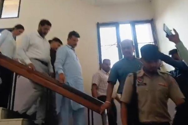 MLA ਰਮਨ ਅਰੋੜਾ ਦੀ ਅਦਾਲਤ ”ਚ ਪੇਸ਼ੀ, 5 ਦਿਨਾਂ ਦਾ ਮਿਲਿਆ ਰਿਮਾਂਡ