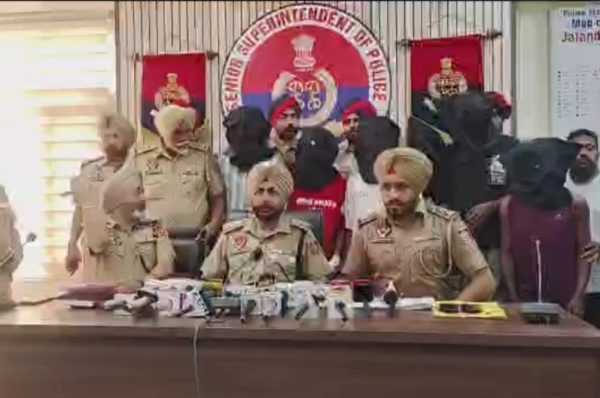 ਜਲੰਧਰ: ਫਿਰੌਤੀ ਮੰਗਣ ਅਤੇ ਗੋਲੀਬਾਰੀ ਮਾਮਲੇ ’ਚ 8 ਅਪਰਾਧੀ ਕਾਬੂ, ਇੱਕ ਮੁਕਾਬਲੇ ਦੌਰਾਨ ਜਖ਼ਮੀ