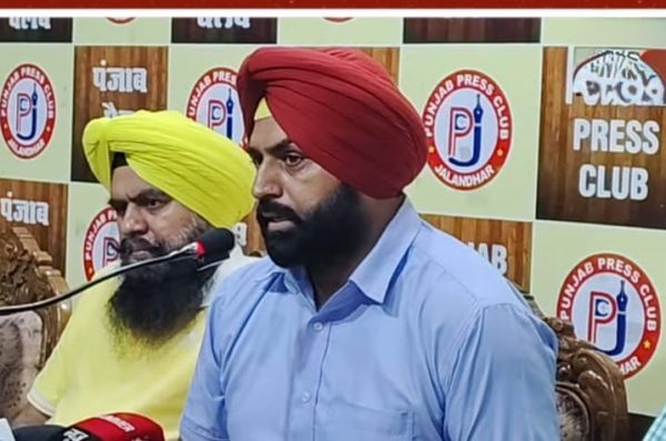 ਪੰਜਾਬ ਰੋਡਵੇਜ਼, ਪਨਬਸ ਅਤੇ ਪੀ.ਆਰ.ਟੀ.ਸੀ. ਕੰਡਕਟਰ ਵਰਕਰਜ਼ ਯੂਨੀਅਨ ਨੇ 29 ਜੁਲਾਈ ਤੋਂ ਅਨਿਸ਼ਚਿਤਕਾਲੀ ਹੜਤਾਲ ਦਾ ਐਲਾਨ ਕੀਤਾ 28 ਜੁਲਾਈ ਨੂੰ वित ਮੰਤਰੀ ਨਾਲ ਆਖਰੀ ਮੀਟਿੰਗ, ਮੰਗਾਂ ਨਾ ਮੰਨੀਆਂ ਗਈਆਂ ਤਾਂ ਠੱਪ ਹੋਣਗੀਆਂ ਸਾਰੀਆਂ ਬੱਸ ਸੇਵਾਵਾਂ