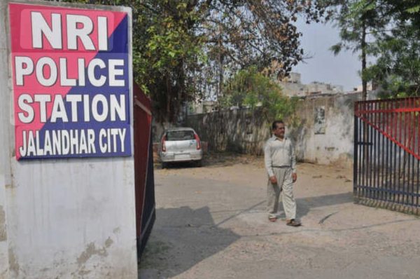 ਨਕਲੀ ਦਸਤਾਵੇਜ਼ ਤਿਆਰ ਕਰਕੇ ਠੱਗੀ ਕਰਨ ਵਾਲੇ ਗੈਂਗ ਖ਼ਿਲਾਫ ਕੇਸ ਦਰਜ, ਦੋ ਐਨਆਰਆਈਜ਼ ਦੀ ਜਮੀਨ ਲੈਣ ਦੀ ਹੋ ਰਹੀ ਸੀ ਕੋਸ਼ਿਸ਼