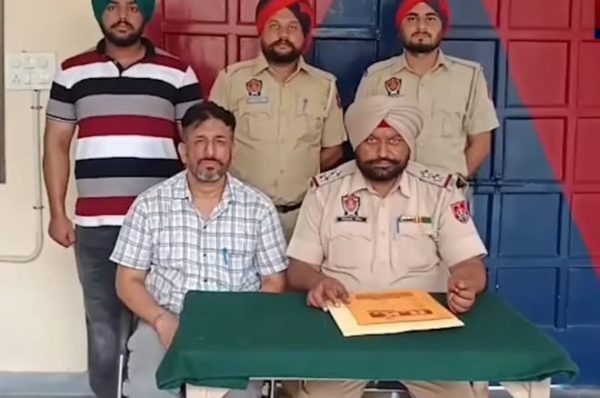 ਨਸ਼ੇ ਖਿਲਾਫ ਮੁਹਿੰਮ ਹੇਠ ਜ਼ਿਲ੍ਹਾ ਜਲੰਧਰ ਦੀ ਵੱਡੀ ਕਾਰਵਾਈ: 80 ਕਿਲੋ ਚੂਰਾ ਪੋਸਤ ਸਮੇਤ ਤਸਕਰ ਕਾਬੂ, ਫਾਚਰੂਨਰ ਕਾਰ ਵੀ ਬਰਾਮਦ