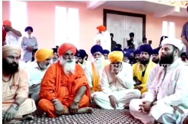 ਕਾਲੀ ਬੇਈ ਦੀ ਕਾਰ ਸੇਵਾ ਦੀ 25ਵੀਂ ਵਾਰ੍ਹਿਕੀ ‘ਤੇ ਮੁੱਖ ਮੰਤਰੀ ਭਗਵੰਤ ਮਾਨ ਪਹੁੰਚੇ, ਕਿਹਾ – “ਜਲ, ਹਵਾ ਅਤੇ ਧਰਤੀ ਬਚਾਉਣ ਲਈ ਸਰਕਾਰ ਵਚਨਬੱਧ”