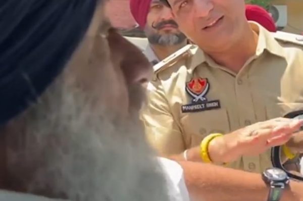 ਤਾਜ਼ਾ ਵੱਡੀ ਖ਼ਬਰ, ਮੋਹਾਲੀ, 2 ਜੁਲਾਈ 2025 ਸ਼੍ਰੋਮਣੀ ਅਕਾਲੀ ਦਲ ਦੇ ਪ੍ਰਧਾਨ ਸੁਖਬੀਰ ਸਿੰਘ ਬਾਦਲ ਨੂੰ ਹਿਰਾਸਤ ’ਚ ਲਿਆ ਗਿਆ