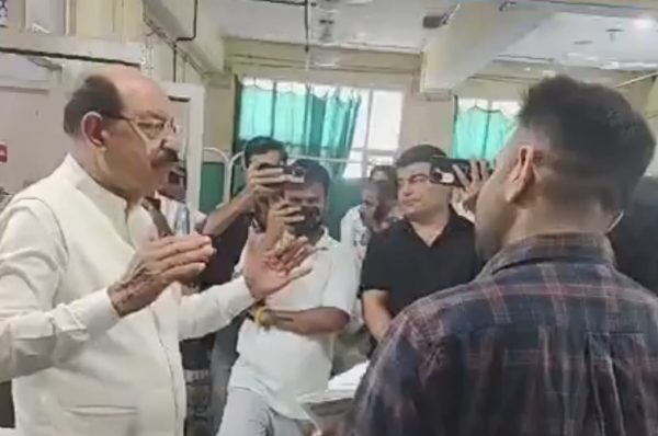 ESIC ਹਸਪਤਾਲ ‘ਚ ਕੈਬਿਨੇਟ ਮੰਤਰੀ ਮੋਹਿੰਦਰ ਭਗਤ ਦੀ ਅਚਾਨਕ ਰੇਡ, ਸਹੂਲਤਾਂ ਦਾ ਲਿਆ ਜਾਇਜ਼ਾ