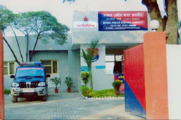 ਸ਼ਾਹਕੋਟ ਥਾਣੇ ਦੇ ਕਮਰੇ ‘ਚੋਂ ਸੜੀ-ਗਲੀ ਲਾਸ਼ ਮਿਲਣ ਕਾਰਨ ਹੜਕੰਪ – ਮ੍ਰਿਤਕ ਕਬੱਡੀ ਖਿਡਾਰੀ ਸੀ