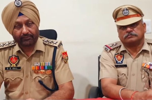 ਨਸ਼ਾ ਵਿਰੁੱਧ ਮੁਹਿੰਮ ‘ਚ ਵੱਡੀ ਸਫਲਤਾ: 5 ਤਸਕਰ ਗ੍ਰਿਫ਼ਤਾਰ, 995 ਨਸ਼ੀਲੀਆਂ ਗੋਲੀਆਂ ਅਤੇ ਵਾਹਨ ਬਰਾਮਦ