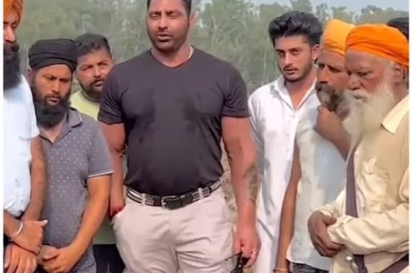 ਪੰਜਾਬ ਵਿੱਚ ਹੜਾਂ ਦੇ ਪ੍ਰਕੋਪ : ਵਰਿੰਦਰ ਸਿੰਘ ਘੁੰਮਣ ਡੇਰਾ ਬਾਬਾ ਨਾਨਕ ’ਚ ਪਹੁੰਚੇ, ਪੀੜਤਾਂ ਲਈ ਲਿਆਂਦੀ ਰਾਹਤ ਸਮੱਗਰੀ