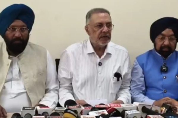 ਪੰਜਾਬ ਦੇ ਸਿਹਤ ਮੰਤਰੀ ਬਲਬੀਰ ਸਿੰਘ ਦੇ ਬਿਆਨਾਂ ’ਤੇ ਰਾਜਨੀਤਿਕ ਤੂਫਾਨ