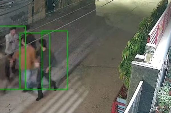 ਫਿਲਮ ‘ਸਪੈਸ਼ਲ 26’ ਵਾਂਗ ਜਾਲੰਧਰ ‘ਚ ਲੁੱਟ ਦੀ ਵਾਰਦਾਤ – ਨਕਲੀ ਪੁਲਸ ਬਣ ਕੇ ਜੁਆਰੀਆਂ ਤੋਂ 3 ਲੱਖ ਤੇ ਮੋਬਾਈਲ ਲੁੱਟੇ