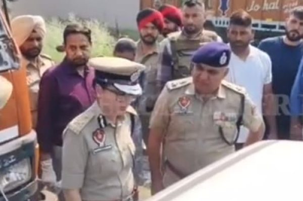 ਜਲੰਧਰ ‘ਚ ਪੁਲਿਸ ਤੇ ਬਦਮਾਸ਼ਾਂ ਵਿਚ ਮੂਠਭੇੜ — ਧਰਮਾ ਮਰਡਰ ਕੇਸ ਦੇ ਵਾਂਢੇ ਗੈਂਗਸਟਰ ਗ੍ਰਿਫਤਾਰ, ਇਕ ਨੂੰ ਗੋਲੀ ਲੱਗੀ