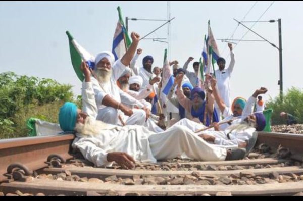 5,ਦਸੰਬਰ ਨੂੰ 2 ਘੰਟੇ ਲਈ ਰੇਲ ਰੋਕੋ: KMM ਵੱਲੋਂ ਸ਼ੰਭੂ-ਖਨੌਰੀ ਬੋਰਡਰ ਤੋਂ ਵੱਡਾ ਐਲਾਨ, 26 ਥਾਵਾਂ ’ਤੇ ਰੁਕਣਗੀਆਂ ਟਰੇਨਾਂ