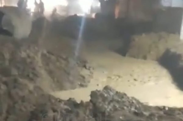 ਬਸਤੀ ਦਾਨਿਸ਼ਮੰਦਾ ਵਿੱਚ ਟੁੱਟੀ ਸੀਵਰੇਜ ਤੇ ਵਾਟਰ ਸਪਲਾਈ ਲਾਈਨ, ਗੰਦਾ ਪਾਣੀ ਘਰਾਂ–ਦੁਕਾਨਾਂ ਵਿੱਚ ਦਾਖ਼ਲ, ਵੱਡੇ ਹਾਦਸੇ ਦਾ ਖ਼ਤਰਾ