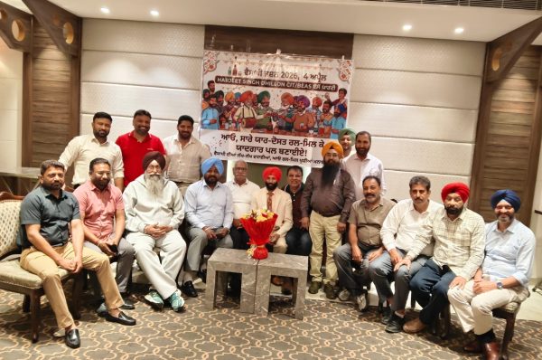 ਵਿਸਾਖੀ ਮੌਕੇ ਹਰਜੀਤ ਸਿੰਘ ਢਿੱਲੋ ਵੱਲੋਂ ਭਰਵਾਂ ਸਮਾਗਮ, ਪ੍ਰਸਿੱਧ ਖਿਡਾਰੀ ਤੇ ਅਧਿਕਾਰੀ ਇਕੱਠੇ ਹੋਏ Hotel AB Clarks Inn ਵਿਖੇ