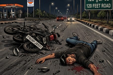 120 ਫੁੱਟੀ ਰੋਡ ‘ਤੇ ਭਿਆਨਕ ਸੜਕ ਹਾਦਸਾ, ਗੰਭੀਰ ਜਖ਼ਮੀ ਨੌਜਵਾਨ ਨੂੰ SHO ਨੇ ਆਪਣੀ ਗੱਡੀ ‘ਚ ਹਸਪਤਾਲ ਪਹੁੰਚਾਇਆ