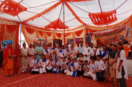 ਕਰਾੜੀ ਵਿਖੇ ਡਾ. ਬੀ.ਆਰ. ਅੰਬੇਡਕਰ ਜੀ ਦਾ 135ਵਾਂ ਜਨਮ ਦਿਵਸ ਸ਼ਾਨੋ-ਸ਼ੌਕਤ ਨਾਲ ਮਨਾਇਆ, ਹੋਣਹਾਰ ਵਿਦਿਆਰਥੀ ਸਨਮਾਨਿਤ