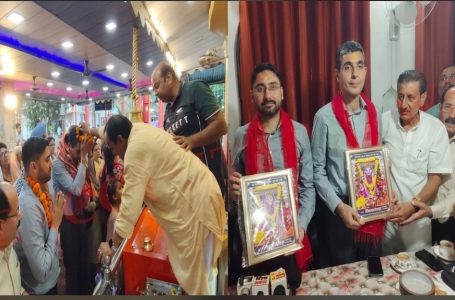 ਸ੍ਰੀ ਸਿੱਧ ਬਾਬਾ ਸੋਢਲ ਮੇਲੇ ਦੀਆਂ ਤਿਆਰੀਆਂ ਤੇਜ਼, ਡੀਸੀ ਵਰਜੀਤ ਵਾਲੀਆ ਤੇ ਪੁਲਿਸ ਕਮਿਸ਼ਨਰ ਸਤਿੰਦਰ ਸਿੰਘ ਨੇ ਸੋਢਲ ਮੰਦਰ ਵਿਖੇ ਨਤਮਸਤਕ ਹੋ ਕੇ ਲਿਆ ਪ੍ਰਬੰਧਾਂ ਦਾ ਜਾਇਜ਼ਾ