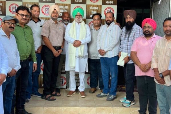 ਪੰਜਾਬ ਪ੍ਰੈੱਸ ਕਲੱਬ ਦੇ ਵਿਕਾਸ ਲਈ ਹਰ ਸੰਭਵ ਸਹਿਯੋਗ ਦੇਣ ਦਾ ਰਾਣਾ ਗੁਰਜੀਤ ਸਿੰਘ ਨੇ ਦਿੱਤਾ ਭਰੋਸਾ, ਕਲੱਬ ਵਿਖੇ ਪਹੁੰਚਣ ’ਤੇ ਗਵਰਨਿੰਗ ਕੌਂਸਲ ਵੱਲੋਂ ਕੀਤਾ ਗਿਆ ਨਿੱਘਾ ਸਵਾਗਤ